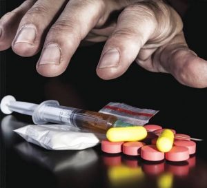 Read more about the article الاسبوع التحسيسي حول مكافحة ادمان المخدرات في الوسط الجامعي