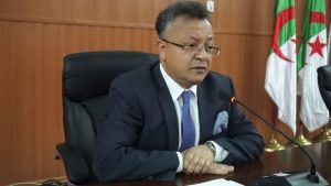 Read more about the article المساهمة الفكرية للأستاذ كمال بداري وزير التعليم العالي والبحث العلمي