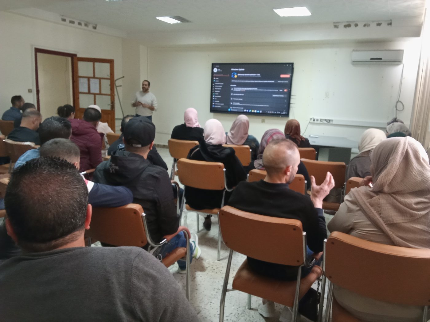You are currently viewing انطلاق  الدورة التكوينية الخاصة بالبرمجيات المفتوحة